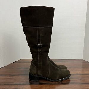 La Canadienne Brown Boots